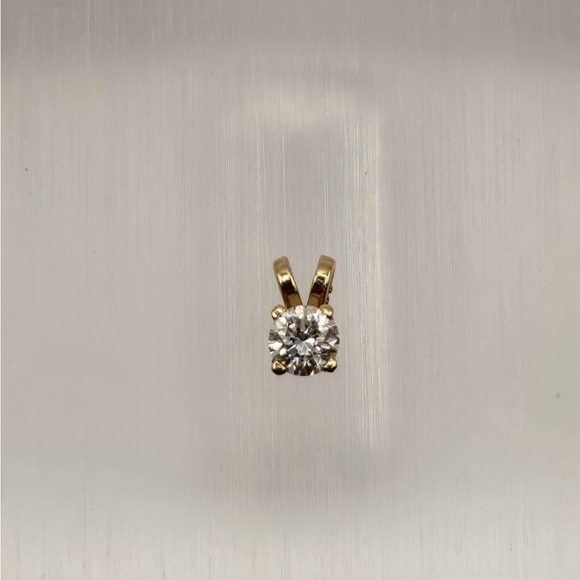 0.32 CT 14K Gold Lab Diamond Pendant